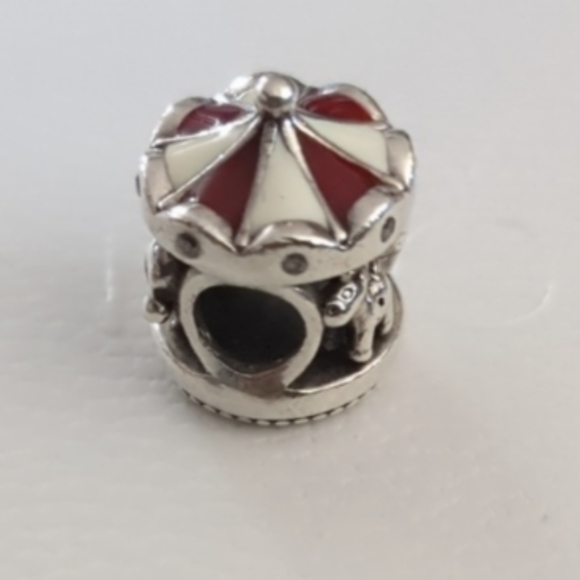 Pandora carousel charm - Picture 4 of 4